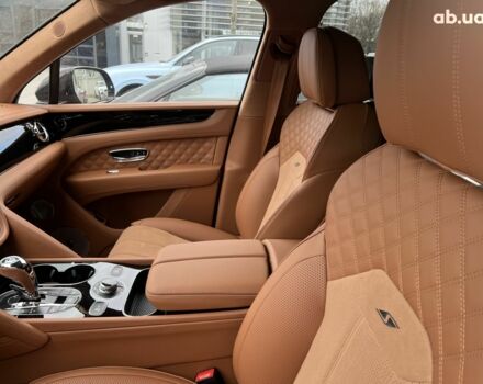 Бентли Бентайга 2023 в Киеве на Automoto.ua Бентли Бентайга, объемом двигателя 4 л и пробегом 1 тыс. км за 317128 $, фото 28 на Automoto.ua