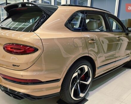 Бентли Бентайга, объемом двигателя 3 л и пробегом 0 тыс. км за 379661 $, фото 9 на Automoto.ua