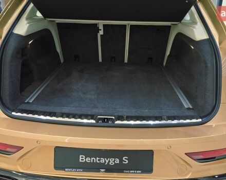 Бентли Бентайга, объемом двигателя 3 л и пробегом 0 тыс. км за 379661 $, фото 8 на Automoto.ua