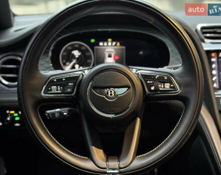 Сірий Бентлі Бентайга, об'ємом двигуна 4 л та пробігом 170 тис. км за 159900 $, фото 16 на Automoto.ua