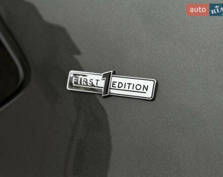 Сірий Бентлі Бентайга, об'ємом двигуна 4 л та пробігом 170 тис. км за 159900 $, фото 3 на Automoto.ua