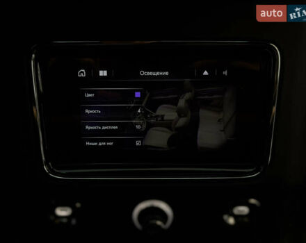 Сірий Бентлі Бентайга, об'ємом двигуна 4 л та пробігом 170 тис. км за 159900 $, фото 59 на Automoto.ua