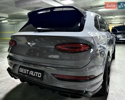 Серый Бентли Бентайга, объемом двигателя 4 л и пробегом 25 тыс. км за 197500 $, фото 11 на Automoto.ua