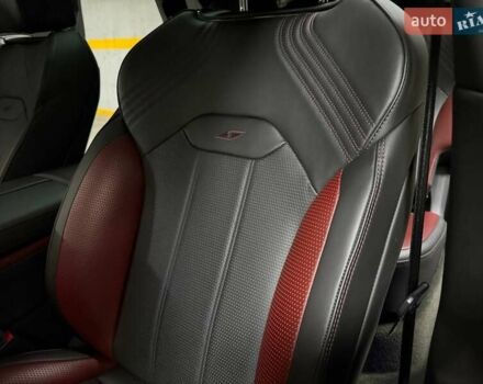 Серый Бентли Бентайга, объемом двигателя 4 л и пробегом 25 тыс. км за 197500 $, фото 61 на Automoto.ua