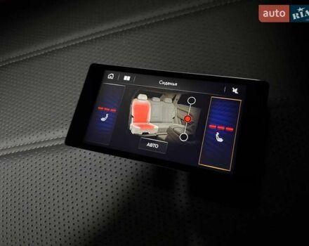 Серый Бентли Бентайга, объемом двигателя 4 л и пробегом 25 тыс. км за 197500 $, фото 89 на Automoto.ua