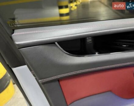 Серый Бентли Бентайга, объемом двигателя 4 л и пробегом 25 тыс. км за 197500 $, фото 41 на Automoto.ua