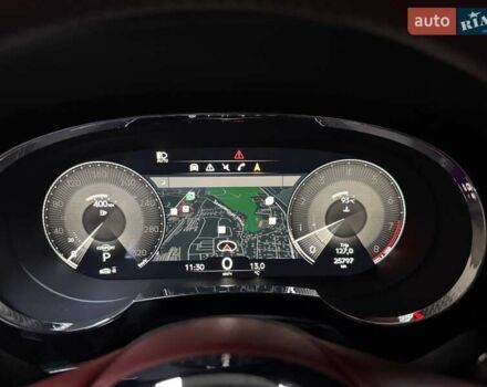 Серый Бентли Бентайга, объемом двигателя 4 л и пробегом 25 тыс. км за 197500 $, фото 114 на Automoto.ua