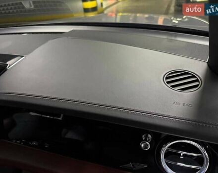 Серый Бентли Бентайга, объемом двигателя 4 л и пробегом 25 тыс. км за 197500 $, фото 140 на Automoto.ua