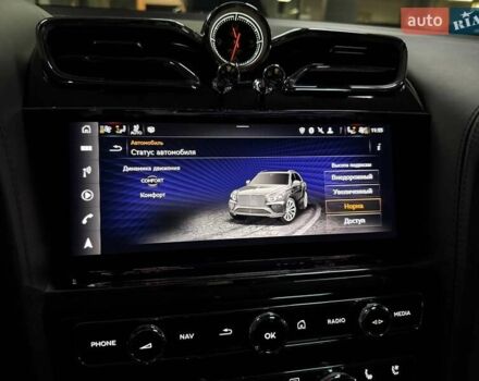 Серый Бентли Бентайга, объемом двигателя 4 л и пробегом 25 тыс. км за 197500 $, фото 118 на Automoto.ua