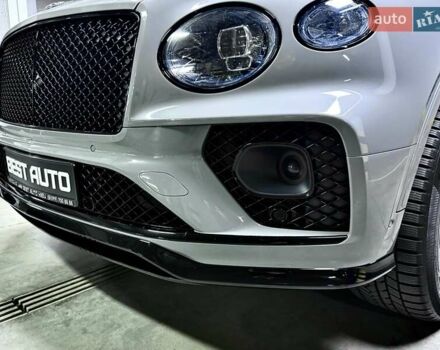 Серый Бентли Бентайга, объемом двигателя 4 л и пробегом 25 тыс. км за 197500 $, фото 22 на Automoto.ua