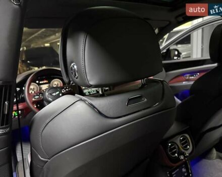 Серый Бентли Бентайга, объемом двигателя 4 л и пробегом 25 тыс. км за 197500 $, фото 75 на Automoto.ua