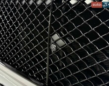 Серый Бентли Бентайга, объемом двигателя 4 л и пробегом 25 тыс. км за 197500 $, фото 23 на Automoto.ua