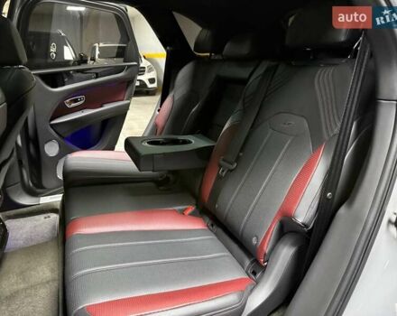 Серый Бентли Бентайга, объемом двигателя 4 л и пробегом 25 тыс. км за 197500 $, фото 79 на Automoto.ua