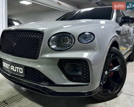 Серый Бентли Бентайга, объемом двигателя 4 л и пробегом 25 тыс. км за 197500 $, фото 152 на Automoto.ua