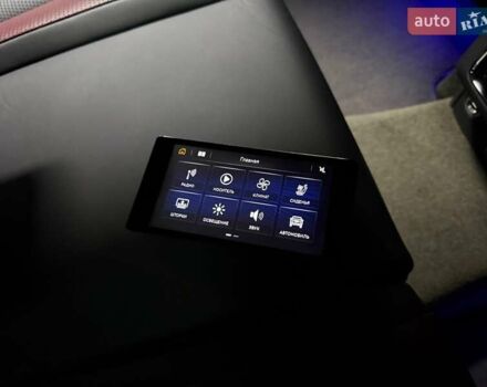 Серый Бентли Бентайга, объемом двигателя 4 л и пробегом 25 тыс. км за 197500 $, фото 86 на Automoto.ua