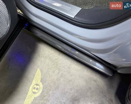 Серый Бентли Бентайга, объемом двигателя 4 л и пробегом 25 тыс. км за 197500 $, фото 72 на Automoto.ua