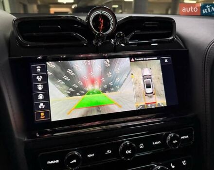 Серый Бентли Бентайга, объемом двигателя 4 л и пробегом 25 тыс. км за 197500 $, фото 117 на Automoto.ua