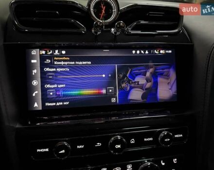 Серый Бентли Бентайга, объемом двигателя 4 л и пробегом 25 тыс. км за 197500 $, фото 120 на Automoto.ua