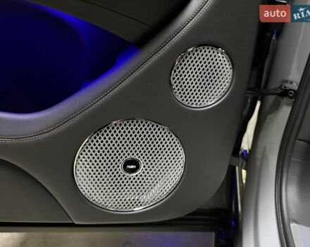 Серый Бентли Бентайга, объемом двигателя 4 л и пробегом 25 тыс. км за 197500 $, фото 71 на Automoto.ua