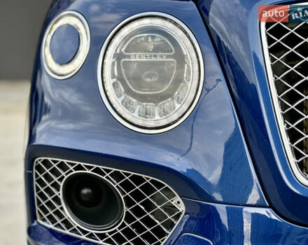 Бентли Бентайга 2016 в Киеве на Automoto.ua Синий Бентли Бентайга, объемом двигателя 6 л и пробегом 131 тыс. км за 85000 $, фото 16 на Automoto.ua