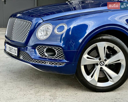 Бентли Бентайга 2016 в Киеве на Automoto.ua Синий Бентли Бентайга, объемом двигателя 6 л и пробегом 131 тыс. км за 85000 $, фото 8 на Automoto.ua