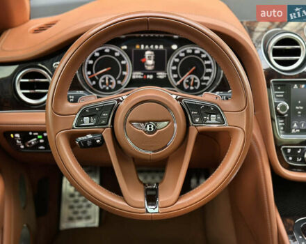 Бентли Бентайга 2016 в Киеве на Automoto.ua Синий Бентли Бентайга, объемом двигателя 6 л и пробегом 131 тыс. км за 85000 $, фото 44 на Automoto.ua