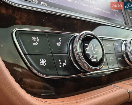 Бентли Бентайга 2016 в Киеве на Automoto.ua Синий Бентли Бентайга, объемом двигателя 6 л и пробегом 131 тыс. км за 85000 $, фото 48 на Automoto.ua