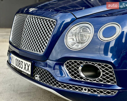 Бентли Бентайга 2016 в Киеве на Automoto.ua Синий Бентли Бентайга, объемом двигателя 6 л и пробегом 131 тыс. км за 85000 $, фото 9 на Automoto.ua