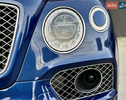 Бентли Бентайга 2016 в Киеве на Automoto.ua Синий Бентли Бентайга, объемом двигателя 6 л и пробегом 131 тыс. км за 85000 $, фото 18 на Automoto.ua