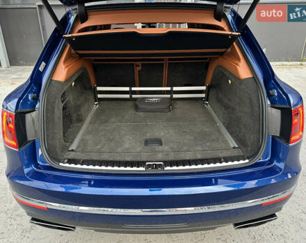 Бентли Бентайга 2016 в Киеве на Automoto.ua Синий Бентли Бентайга, объемом двигателя 6 л и пробегом 131 тыс. км за 85000 $, фото 28 на Automoto.ua