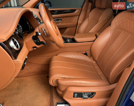 Бентли Бентайга 2016 в Киеве на Automoto.ua Синий Бентли Бентайга, объемом двигателя 6 л и пробегом 131 тыс. км за 85000 $, фото 36 на Automoto.ua