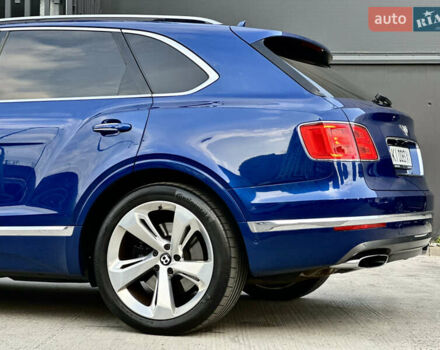 Бентли Бентайга 2016 в Киеве на Automoto.ua Синий Бентли Бентайга, объемом двигателя 6 л и пробегом 131 тыс. км за 85000 $, фото 13 на Automoto.ua