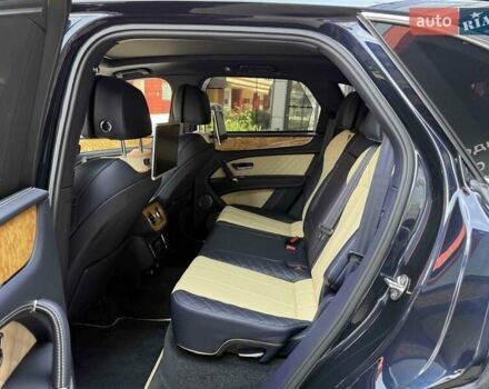 Синий Бентли Бентайга, объемом двигателя 6 л и пробегом 66 тыс. км за 129900 $, фото 43 на Automoto.ua