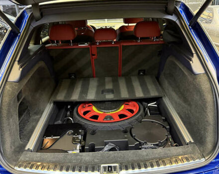 Синий Бентли Бентайга, объемом двигателя 3.96 л и пробегом 110 тыс. км за 140000 $, фото 13 на Automoto.ua