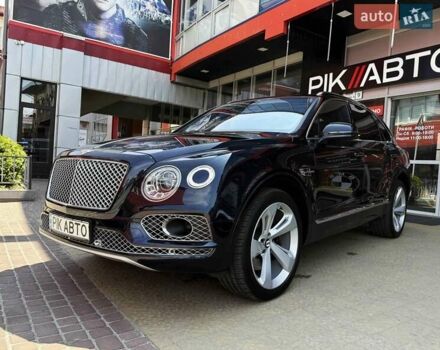 Синий Бентли Бентайга, объемом двигателя 6 л и пробегом 66 тыс. км за 129900 $, фото 1 на Automoto.ua