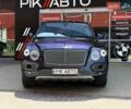 Синий Бентли Бентайга, объемом двигателя 6 л и пробегом 66 тыс. км за 129900 $, фото 2 на Automoto.ua
