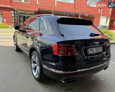 Синий Бентли Бентайга, объемом двигателя 6 л и пробегом 66 тыс. км за 129900 $, фото 9 на Automoto.ua