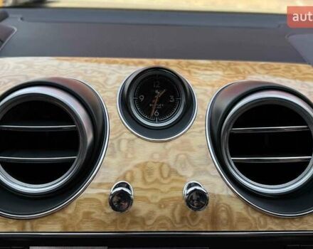 Синий Бентли Бентайга, объемом двигателя 6 л и пробегом 66 тыс. км за 129900 $, фото 30 на Automoto.ua