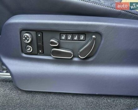 Синий Бентли Бентайга, объемом двигателя 6 л и пробегом 66 тыс. км за 129900 $, фото 16 на Automoto.ua