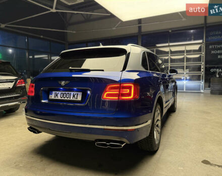 Синий Бентли Бентайга, объемом двигателя 3.96 л и пробегом 110 тыс. км за 140000 $, фото 21 на Automoto.ua