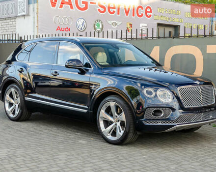 Бентли Бентайга 2019 в Киеве на Automoto.ua Синий Бентли Бентайга, объемом двигателя 4 л и пробегом 62 тыс. км за 105500 $, фото 2 на Automoto.ua