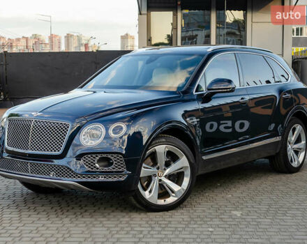 Бентли Бентайга 2019 в Киеве на Automoto.ua Синий Бентли Бентайга, объемом двигателя 4 л и пробегом 62 тыс. км за 105500 $, фото 1 на Automoto.ua