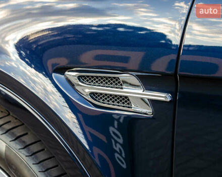 Синій Бентлі Бентайга, об'ємом двигуна 4 л та пробігом 62 тис. км за 87700 $, фото 18 на Automoto.ua