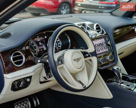 Синій Бентлі Бентайга, об'ємом двигуна 4 л та пробігом 62 тис. км за 87700 $, фото 21 на Automoto.ua