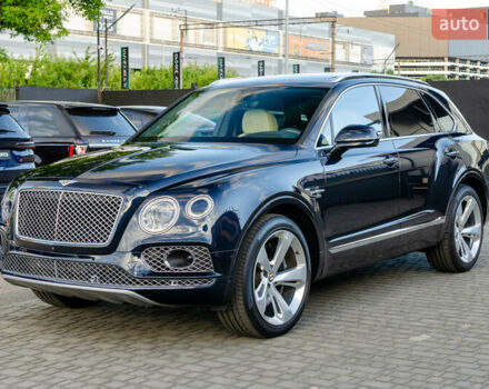 Бентли Бентайга 2019 в Киеве на Automoto.ua Синий Бентли Бентайга, объемом двигателя 4 л и пробегом 62 тыс. км за 105500 $, фото 3 на Automoto.ua