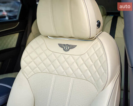 Бентли Бентайга 2019 в Киеве на Automoto.ua Синий Бентли Бентайга, объемом двигателя 4 л и пробегом 62 тыс. км за 105500 $, фото 32 на Automoto.ua