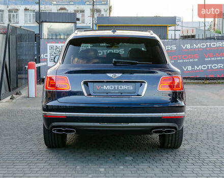 Бентли Бентайга 2019 в Киеве на Automoto.ua Синий Бентли Бентайга, объемом двигателя 4 л и пробегом 62 тыс. км за 105500 $, фото 9 на Automoto.ua