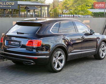 Бентли Бентайга 2019 в Киеве на Automoto.ua Синий Бентли Бентайга, объемом двигателя 4 л и пробегом 62 тыс. км за 105500 $, фото 7 на Automoto.ua