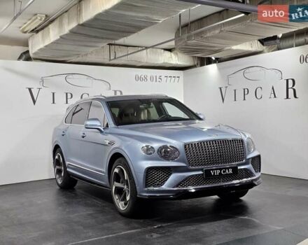 Синій Бентлі Бентайга, об'ємом двигуна 4 л та пробігом 8 тис. км за 209999 $, фото 1 на Automoto.ua