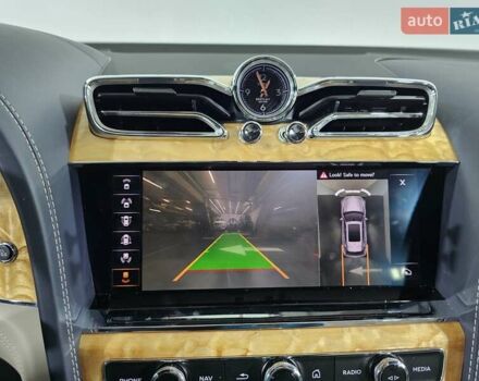 Синій Бентлі Бентайга, об'ємом двигуна 4 л та пробігом 8 тис. км за 209999 $, фото 28 на Automoto.ua